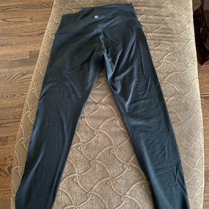 Lululemon wunder under high rise leggings size 8